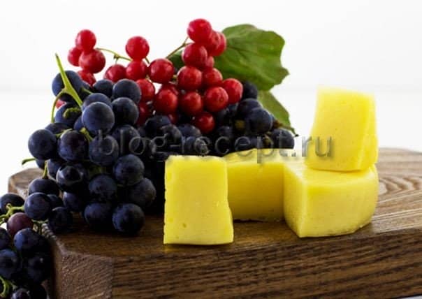 db4bcd6b874c21fd41f250c9afd54056 Домашній сир з сиру: мякий, твердий і закуска з сиру