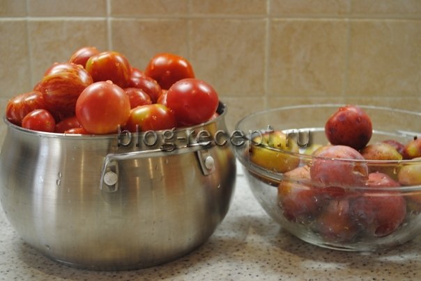 ddb34757ca9c63177e16d0afa31f1b9b Кетчуп з помідорів і слив на зиму «Пальчики оближеш»