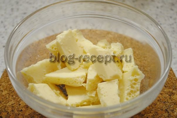 f08528bc600d6c31e6d6a41d2aed4689 Чізкейк, який можна приготувати з сиром і печивом без випічки – рецепт з фото