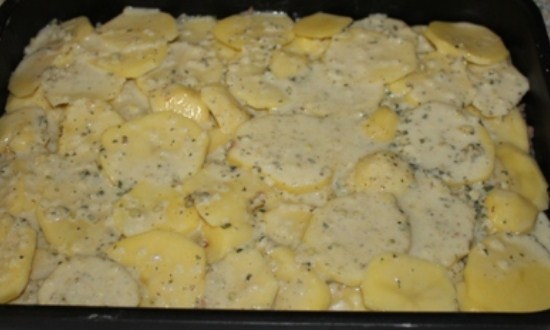  Картопляна запіканка з фаршем та сиром у духовці. Прості рецепти смачною запіканки