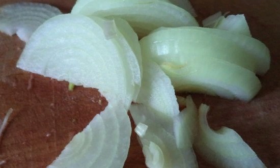  Хрустка квашена капуста на зиму — прості рецепти для домашніх умов