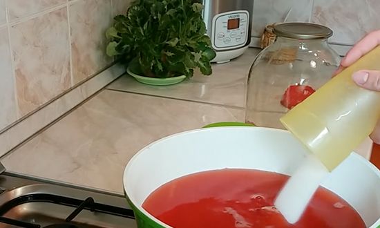  Компот з полуниці на зиму на 3 літрову банку — 6 простих рецептів компоту