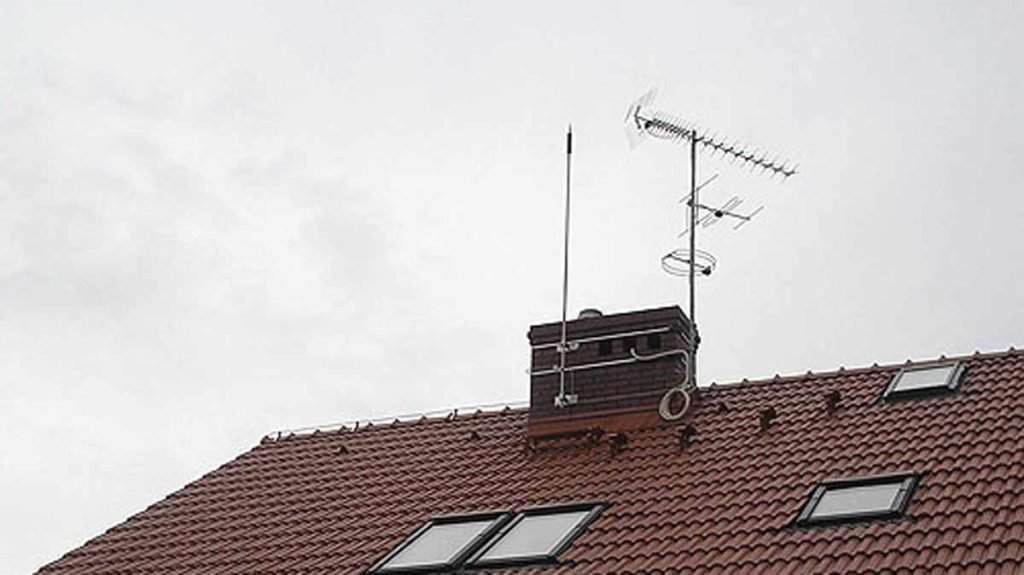 grozozashhita dlya antenn v chastnom dome98 Грозозахист для антен в приватному будинку