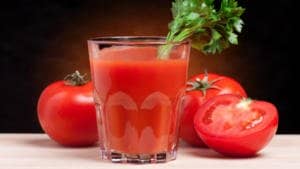 kak prigotovit tomatnyjj sok v domashnikh usloviyakh122 Як приготувати томатний сік у домашніх умовах
