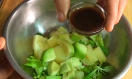  Салат з креветками і ананасом — самі смачні, прості салати з домашніми рецептами