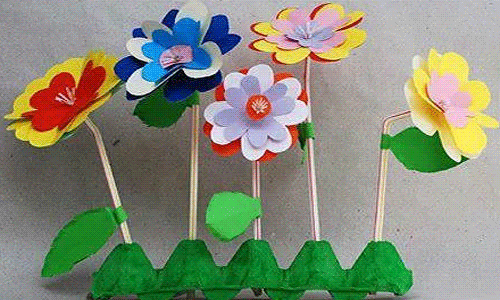 5c8b48bb3f35fadd73ce4a6497a5e570 Як зробити квіти на 8 березня своїми руками — кращі ідеї з гофрованого паперу та серветок