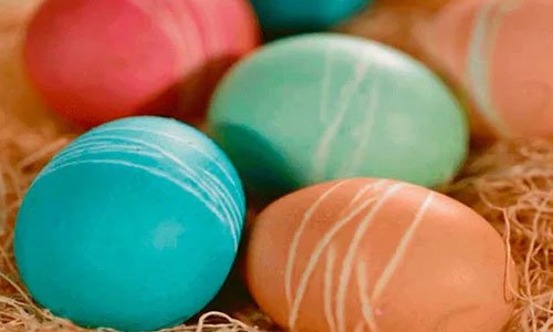 80893fa88aa2574604628e7dc2876993 Прикрашаємо (фарбуємо) яйця на Великдень. 12 способів фарбування в домашніх умовах