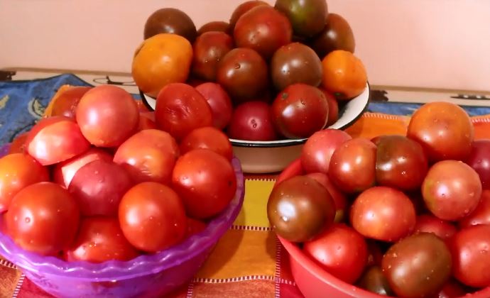 fe886fafdcae0b880547464cf62f31a7 Томатний сік у домашніх умовах — як приготувати дуже смачний сік з помідорів на зиму