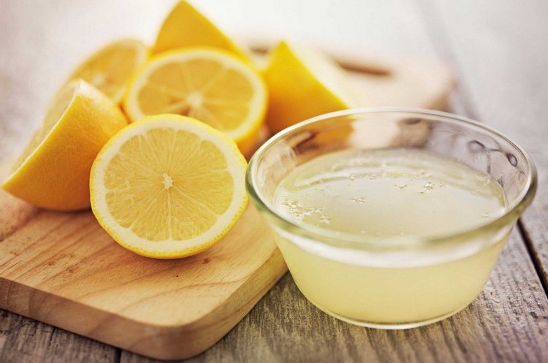 limonnyjj sok: poleznye svojjstva i primenenie Лимонний сік: корисні властивості і застосування