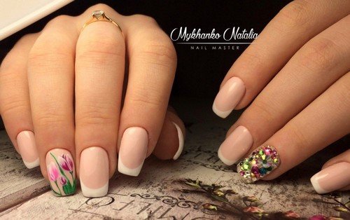 modnyjj dizajjn naroshhennykh nogtejj: foto idei1598 Модний дизайн нарощених нігтів: фото ідеї