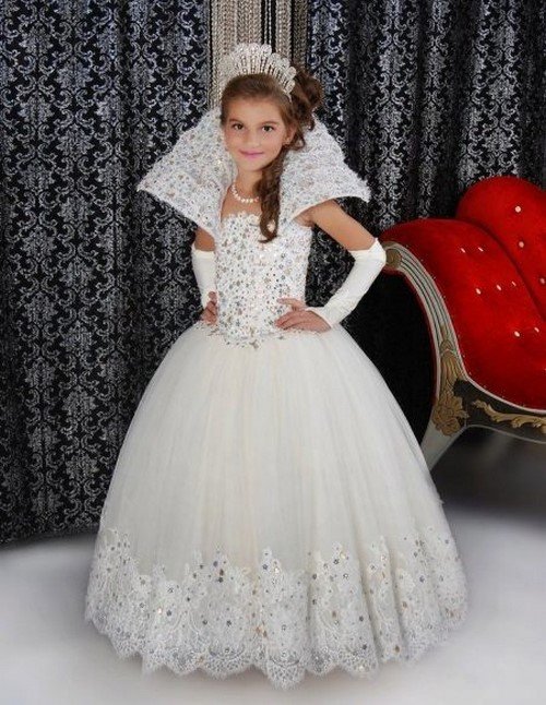 samye krasivye novogodnie platya dlya devochek: foto idei249 Найкрасивіші новорічні сукні для дівчаток: фото ідеї