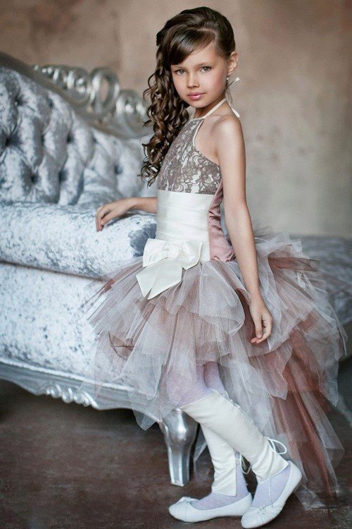 samye krasivye novogodnie platya dlya devochek: foto idei269 Найкрасивіші новорічні сукні для дівчаток: фото ідеї
