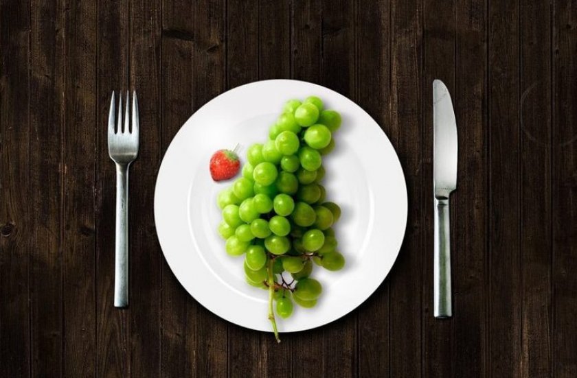 9be42dabbc9bd7ac9b1091ddd2e51501 Можна їсти виноград при схудненні: користь і шкода, як правильно приймати, калорійність
