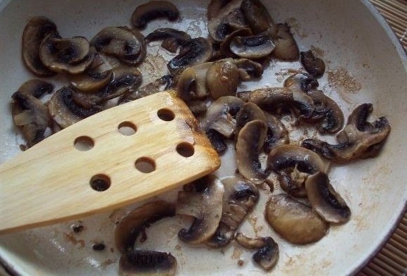b66e75a28eba1f287e3f85e801df10a6 Запікаємо брокколі з грибами в духовці — рецепти з фото