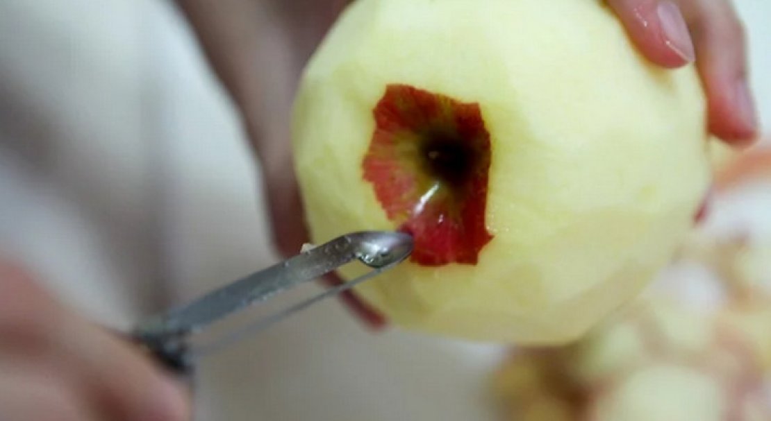 42f05aa349102f0852fe5c871949add0 Чи можна заморожувати яблука в морозилці: особливості і способи заморожування яблук на зиму, терміни зберігання