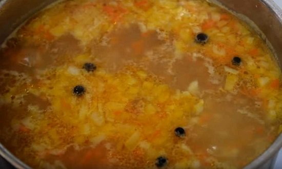 1506cbb14193e9221f7e753bb3907fcb Як зварити суп з консервованої сайри з картоплею по простим і смачним рецептом