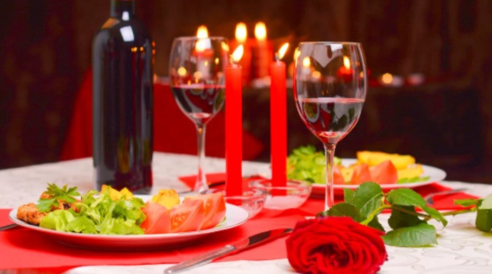  Що приготувати на вечерю 8 Березня для коханої жінки — кілька простих рецептів для чоловіків