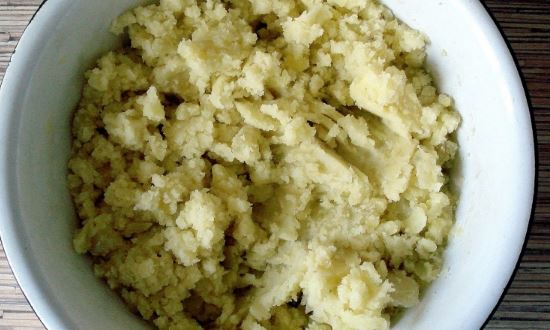  Пиріжки з картоплею, спечені в духовці — 7 рецептів приготування