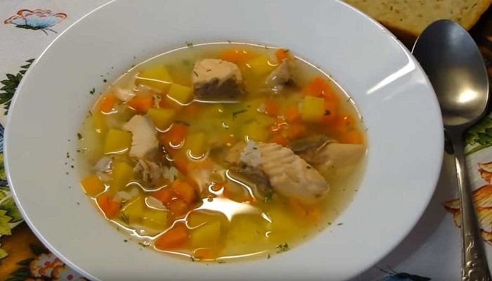 472c5e990b2977b4bfab90c80ec72fee Як приготувати рибний суп з сьомги — прості і смачні рецепти з картоплею