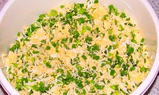  Пиріжки з зеленою цибулею і яйцем — рецепти смачною випічки
