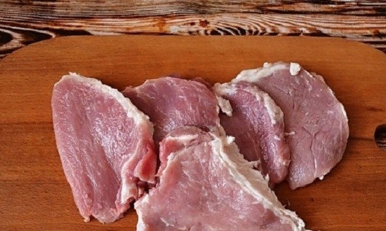  Соковиті відбивні зі свинини — рецепти приготування в духовці