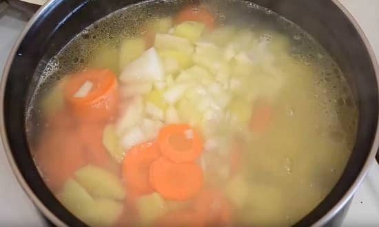83aaa88263d92ec42c5d6d78205c3f9f Як приготувати рибний суп з сьомги — прості і смачні рецепти з картоплею
