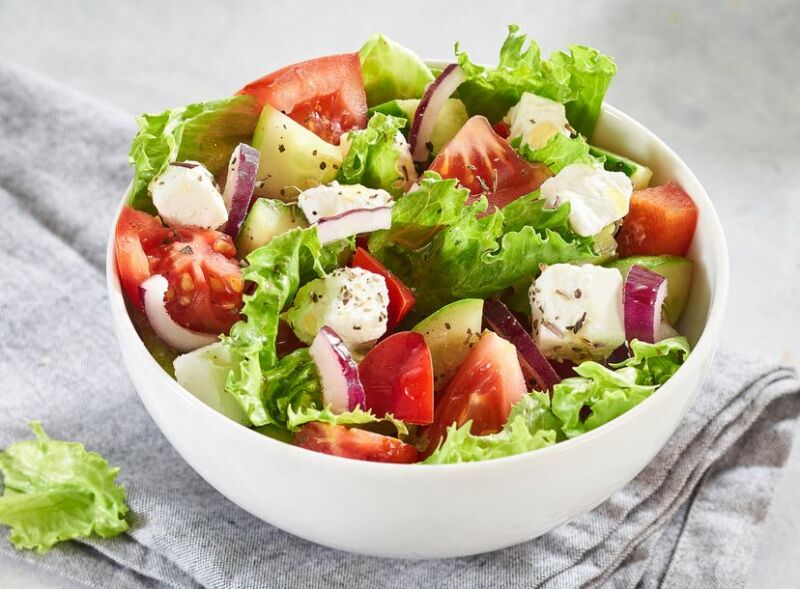 8933ce8f95764fc182f55e011b02d059 Грецький салат — 6 класичних рецептів приготування в домашніх умовах