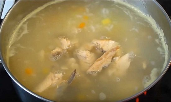 8bb5d5976b2d9b3707e57d701956af2f Як приготувати рибний суп з сьомги — прості і смачні рецепти з картоплею