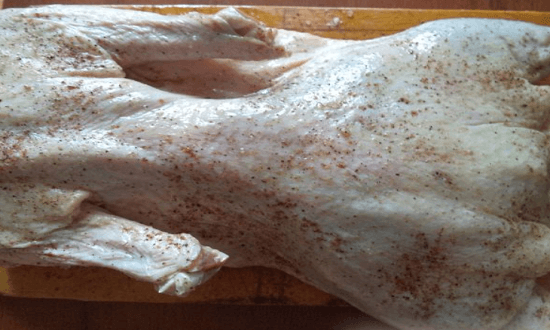  Качка, запечена в духовці, в рукаві — рецепти соковитого і мякого мяса