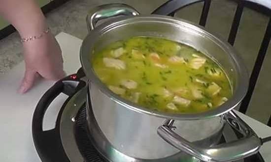e7cf0077477f335d9cc835b2b11a5e8a Рецепти рибного супу — як зварити суп з червоної риби