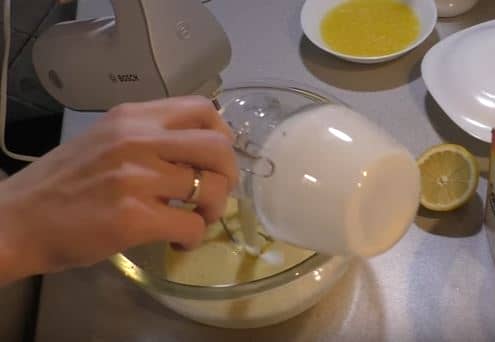 fa815814a12cbc6f649c9b24114cb47f Кекси на кефірі в духовці — прості і смачні рецепти кексів в домашніх умовах