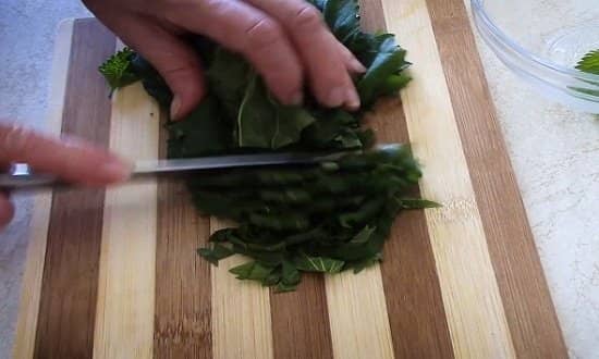 0c9f3be2fb58d2f7b9343551c8dec99f Як приготувати зелені щи із молодої кропиви — 5 самих смачних і простих домашніх рецептів