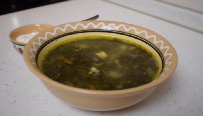 2f535005112ff9ed1c1e6fb24d84818b Як приготувати борщ зі щавлем на курячому бульйоні — 8 рецептів зеленого супу