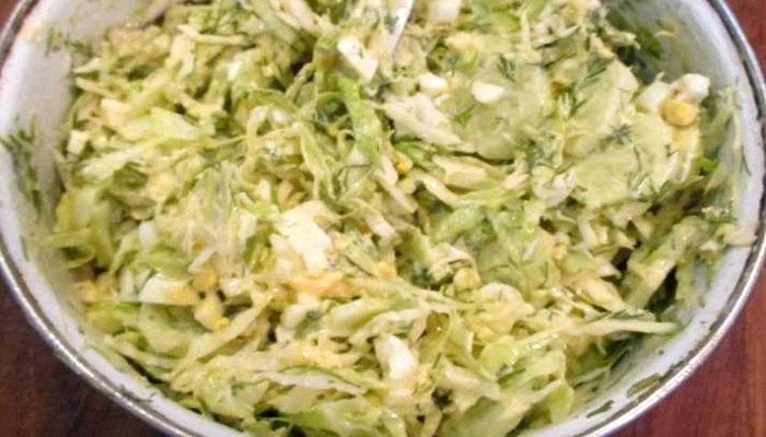 4bc4dc05a79e38757c41da9a4c65e1b4 Рецепт приготування дуже смачного весняного салат з капустою та огірками
