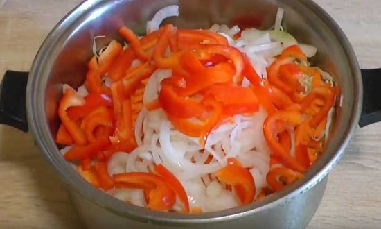 5d74e330a5387937188a9702362e360d Весняний салат з капусти і моркви — швидкі і смачні рецепти приготування