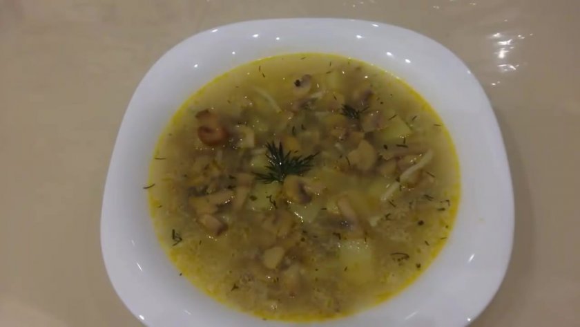 31cb5127de9a4ffd9f01c360a632b51b Як приготувати суп з домашньою локшиною та грибами, простий і смачний покроковий рецепт з фото