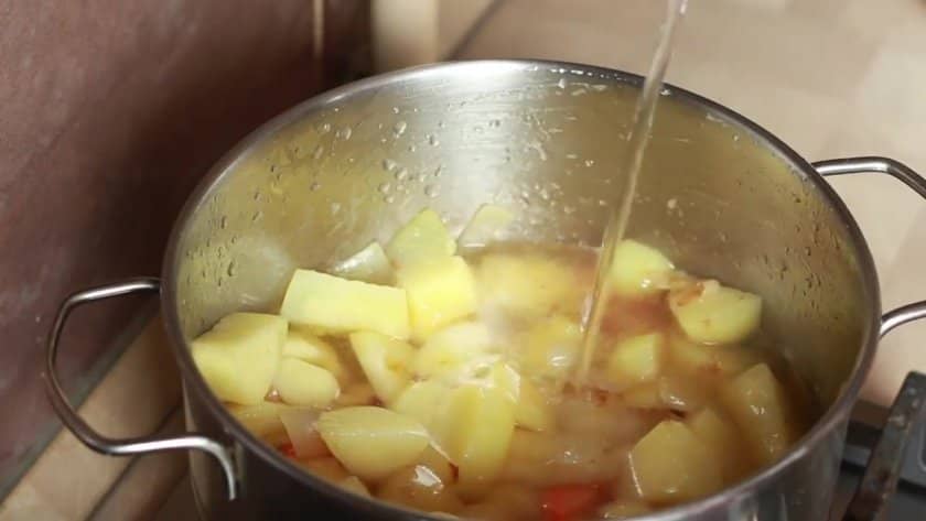 33a7563ee7fb4eeb988ae635c2225b8d Суп зі свіжими лисичками: рецепт, як правильно варити грибний суп, простий і швидкий покроковий рецепт з фото