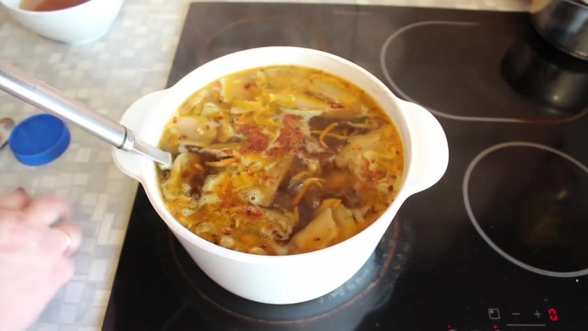 3f89cb96567412d8039252e0c445174f Грибний суп з сушених білих грибів: з картоплею, з мясом, як зварити, класичний рецепт покроково