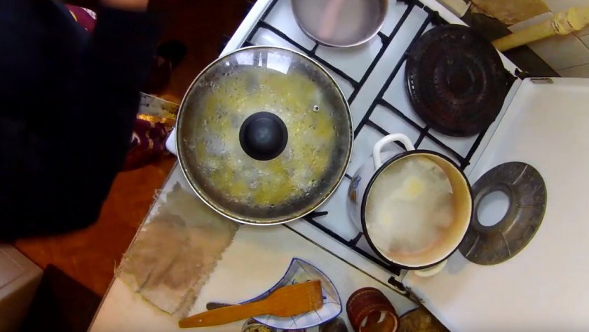 449bbaea69f0733645a89a5a92fa104c Як приготувати гриби свинушки смажені на сковороді зі сметаною