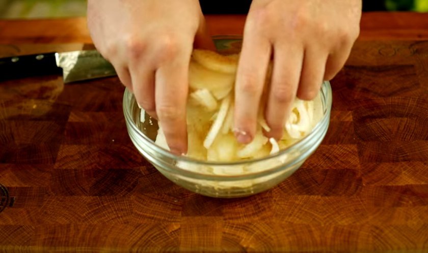 7b87bba400ba021d1a31ad6b76e8bf95 Смажені лисички з картоплею: як приготувати, з цибулею в сметані, рецепт з фото, просто і смачно