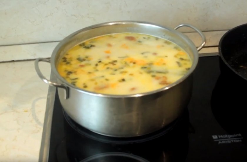 836ed72a01372aa436a2a725bab4e11f Грибний суп з лисичками і плавленим сиром, простий покроковий рецепт приготування з фото