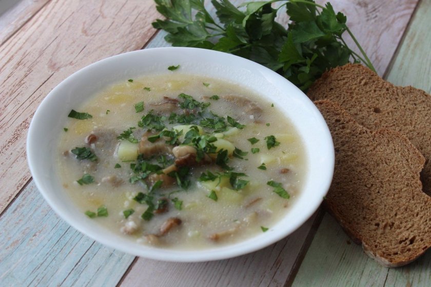 8bbcf3b15494adf0fa35e1003aa244f2 Як приготувати суп з глив з картоплею: простий і смачний покроковий рецепт з фото
