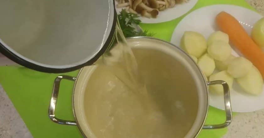 93c1371d2a5f3582019454f5ae727192 Як приготувати грибний суп з свіжих опеньків: простий і смачний покроковий рецепт з фото