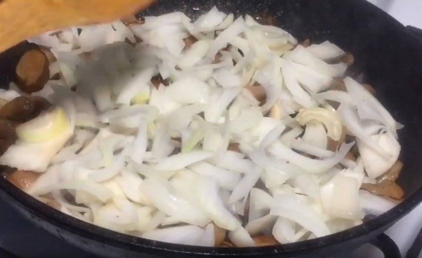 9cd6857fa8e2ad813397f4e707bde6bd Заморожені білі гриби: як приготувати і скільки варити в супі, покрокові рецепти приготування