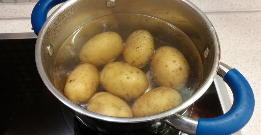 a7a8d04f97535c33e85d8380aab69133 Картопля з грибами і сиром, запечена в духовці: прості покрокові рецепти з фото