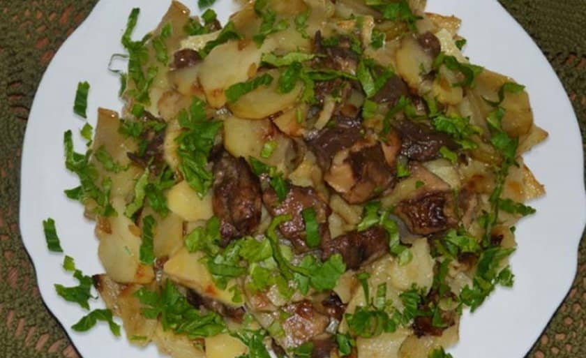 d3ae73ce020dda63ca683376b79811ce Маслюки смажені з картоплею і сметаною: як приготувати, покрокові рецепти з фото
