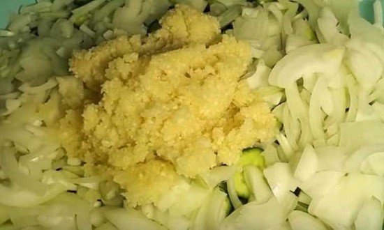 077b10c863a26e5aa80a1849eb97e30c Рецепти салатів з огірків на зиму — готуємо салат без стерилізації