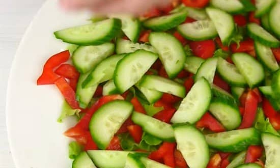 21f317b60111f6c506c104f0067b4e0b Грецький салат з пекінською капустою, сиром фета і оливками — 10 домашніх рецептів