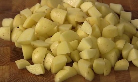 4cb51b1b91bc7a18200120b162ceded4 Як посмажити картоплю на сковороді — 7 рецептів приготування
