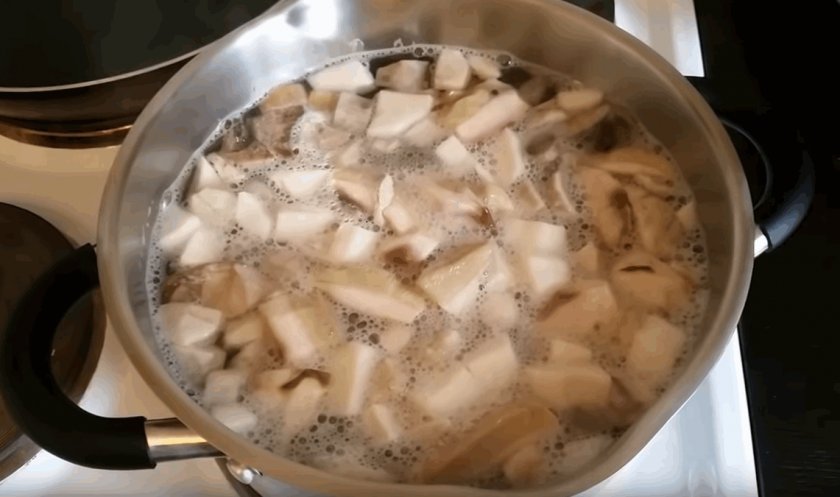 8c24c2c3688f8dc8b6e9044c9619c9ed Як приготувати гриби, підосичники смажені з картоплею і цибулею, рецепт з фото, скільки варити перед смаженням